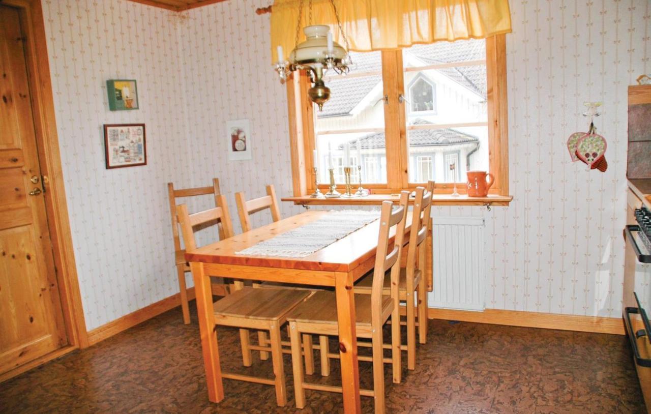 Cozy Home In Uddevalla With Wifi Haljebol Luaran gambar