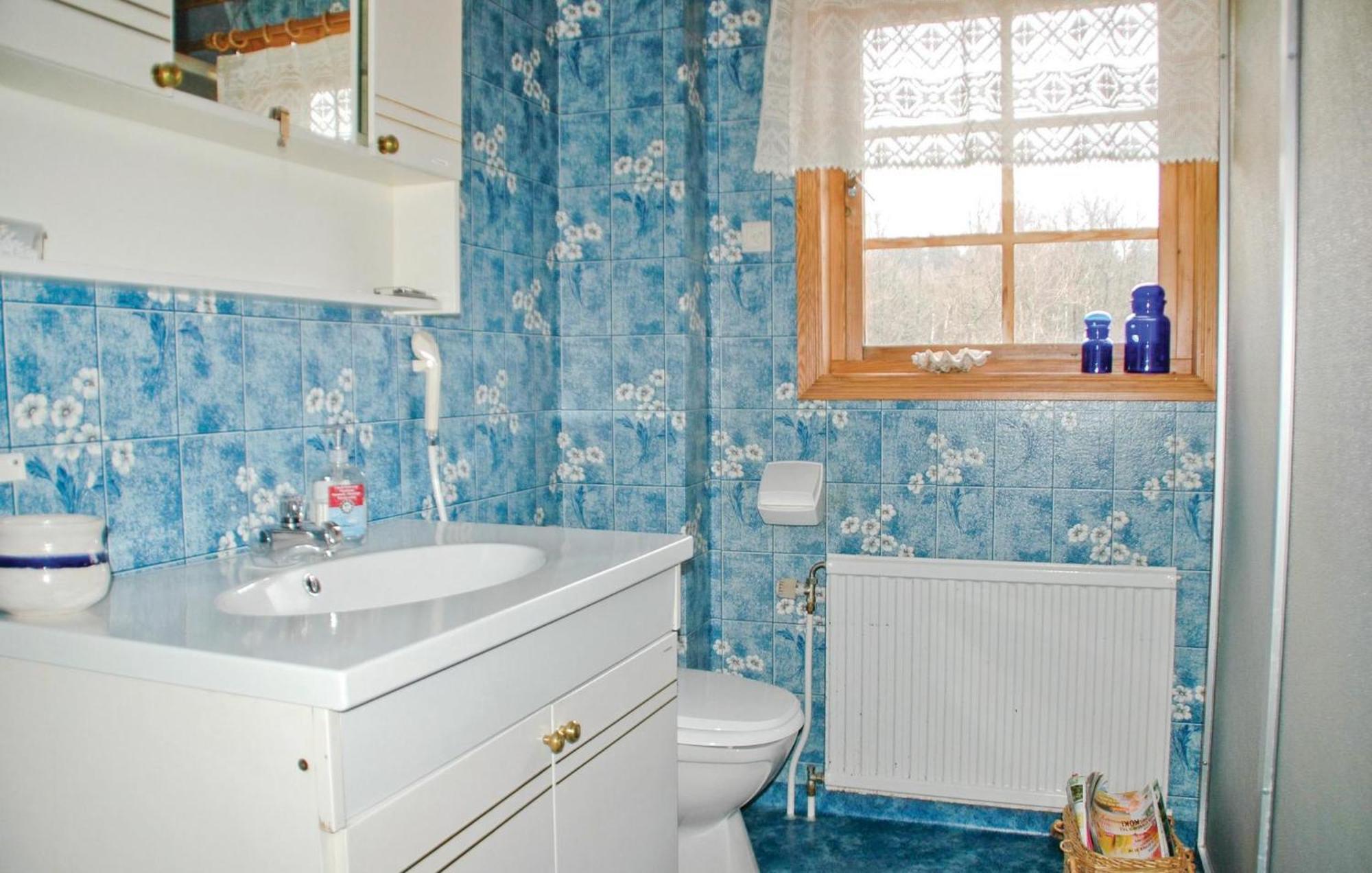 Cozy Home In Uddevalla With Wifi Haljebol Luaran gambar